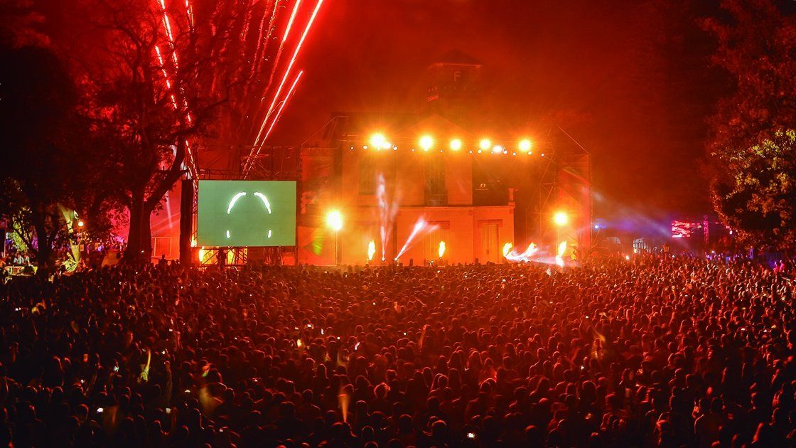 La Megafiesta del Estudiante se muda a la sede de El Plumazo