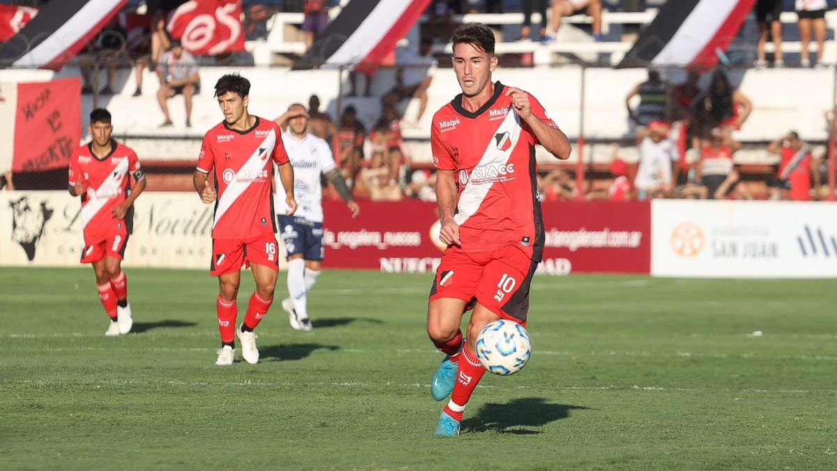 Marcelo Eggel fue el autor de uno de los goles de la victoria de Deportivo Maipú ante Quilmes. Foto: Cristian Lozano/UNO.