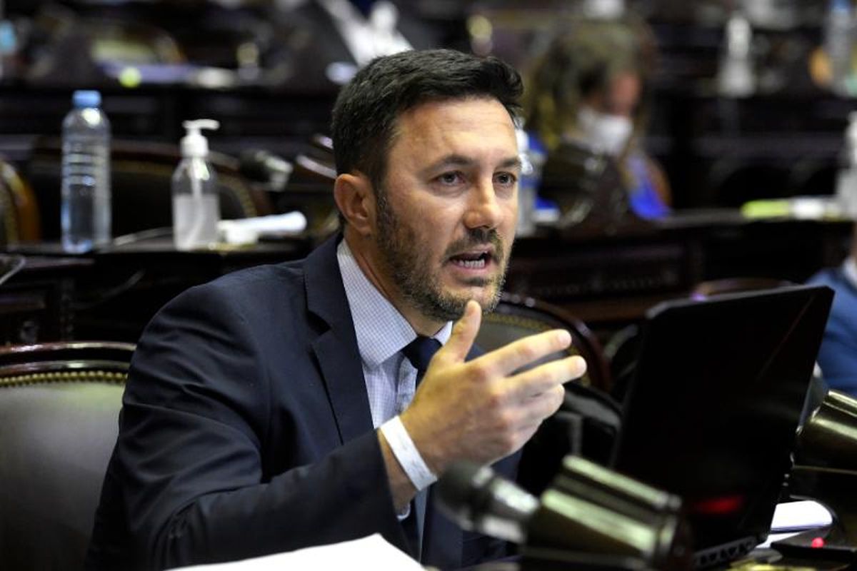 El diputado Luis Petri (UCR) fue uno de los legisladores opositores que se retiró este jueves de la reunión de la Bicameral de Trámite Legislativo.