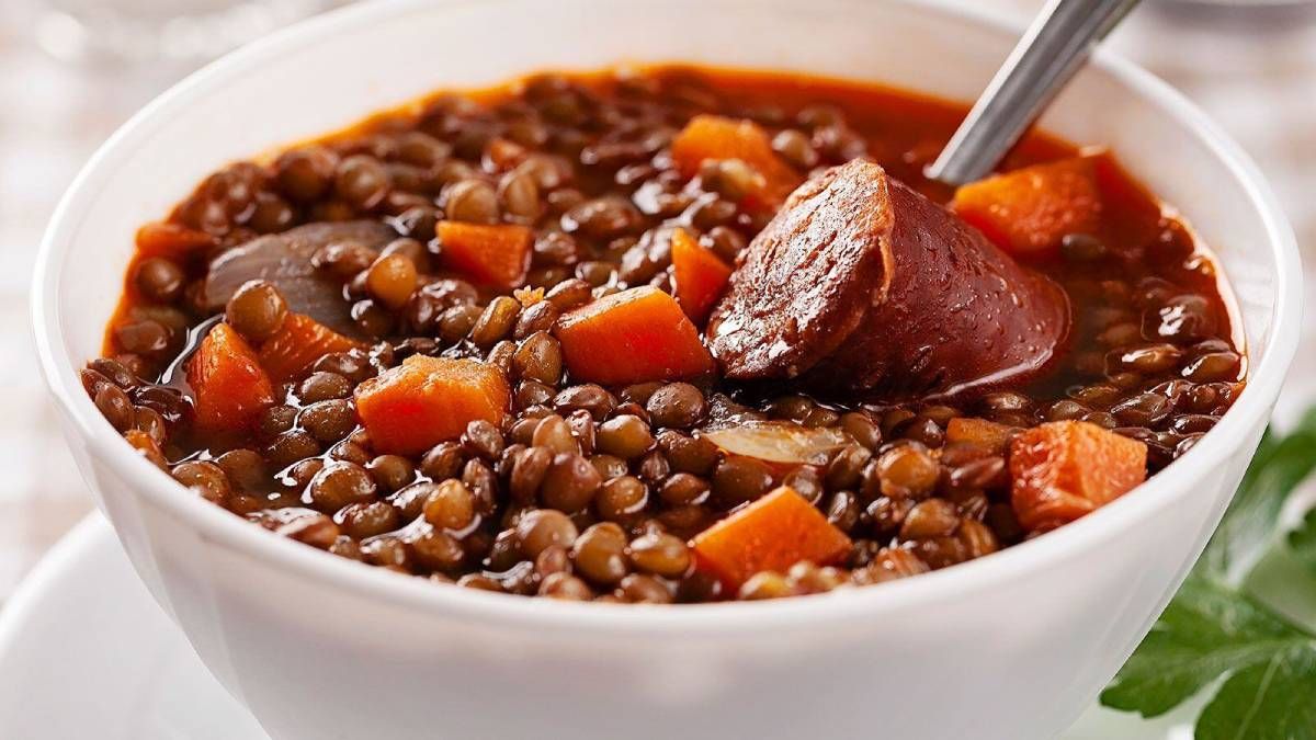 Recetas: guiso de lentejas. Foto: gentileza infobae.