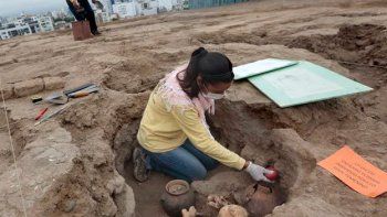 Descubren cuatro tumbas precolombinas