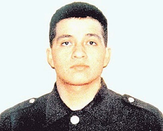 El soldado Carrasco. A partir de su muerte en el servicio militar obligatorio, se abolió en 1994. El soldado Carrasco. A partir de su muerte en el servicio militar obligatorio, se abolió en 1994.