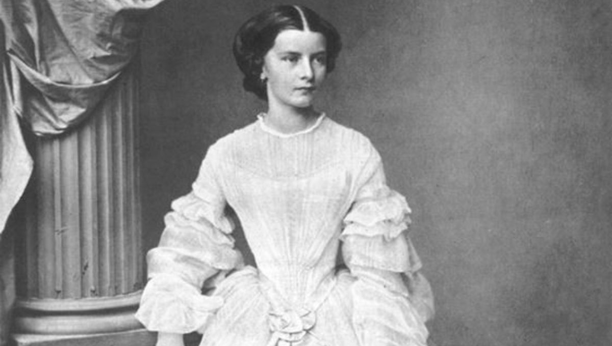 Rufina Cambaceres era la hija del escritor argentino Eugenio Cambaceres y la bailarina italiana Luisa Bacichi. Rufina Cambaceres era la hija del escritor argentino Eugenio Cambaceres y la bailarina italiana Luisa Bacichi.