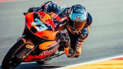 Valentín Perrone resultó tercero en una muy buena PR de Moto3 para los argentinos en el Gran Premio de Tailandia de motociclismo.