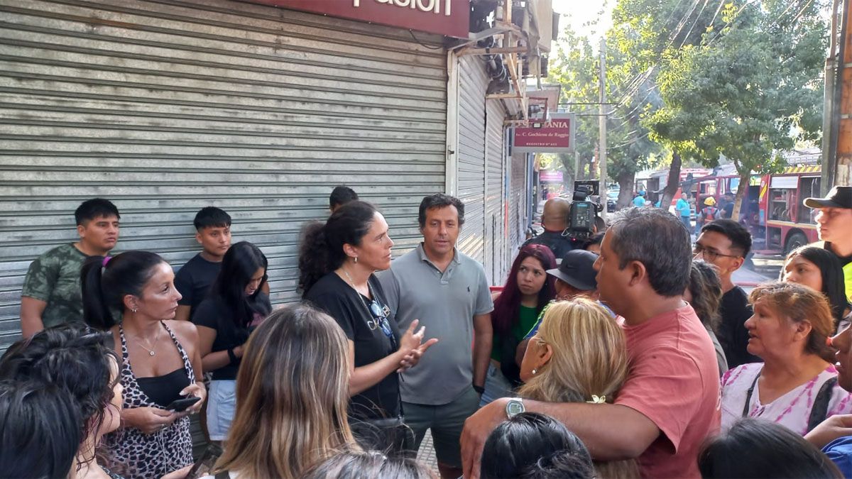 Paulina Sánchez, dueña del Persa Mendoza, aseguró que tiene un seguro, pero no dio detalles de la cobertura.