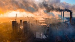 El estudio marca que los hombres influyen más en la contaminación que las mujeres. Imagen: IQair.com