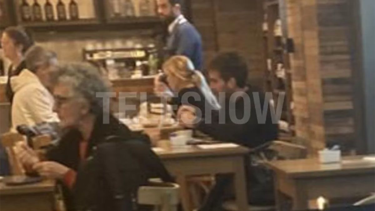 Nicolás Cabré y Arianna Surur en el café de planta alta del aeropuerto internacional El Plumerillo. Nicolás Cabré y Arianna Surur en el café de planta alta del aeropuerto internacional El Plumerillo.