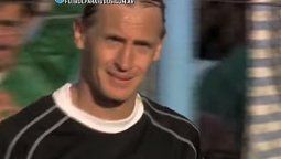¡Qué atajada! Polaco Bastía voló y atajó un penal