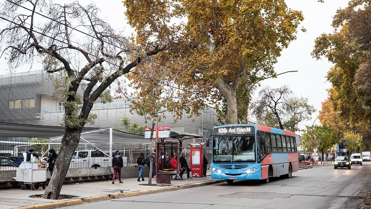 Los pasajeros del transporte público alertaron sobre un aumento de la inseguridad en la zona del hospital Central.