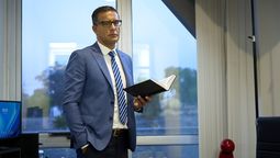 Sebastián Sarmiento no podrá ser juez en Neuquén. Sebastián Sarmiento no podrá ser juez en Neuquén.