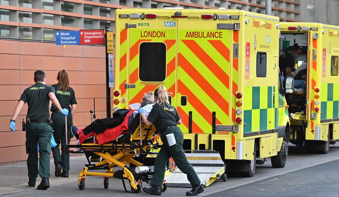 Ante la dramática situación que se vivie en Inglaterra, el premier Boris Johnson ingresará en una cuarentena total hasta el 15 de febrero