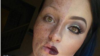 El maquillaje polémico de la chica con pecas
