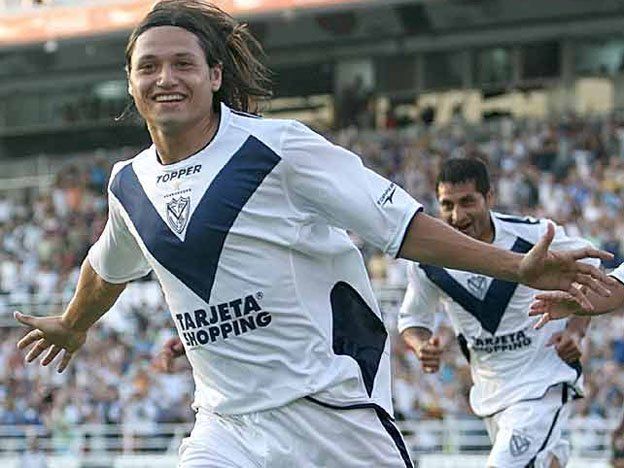 Mauro Zárate resignó dinero por volver a un viejo amor