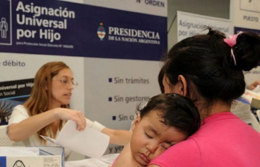 ANSES quiere sumar 300.000 beneficiarios para que reciban la AUH.