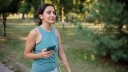 Este ejercicio llega para reemplazar a la plancha abdominal y a las sentadillas.