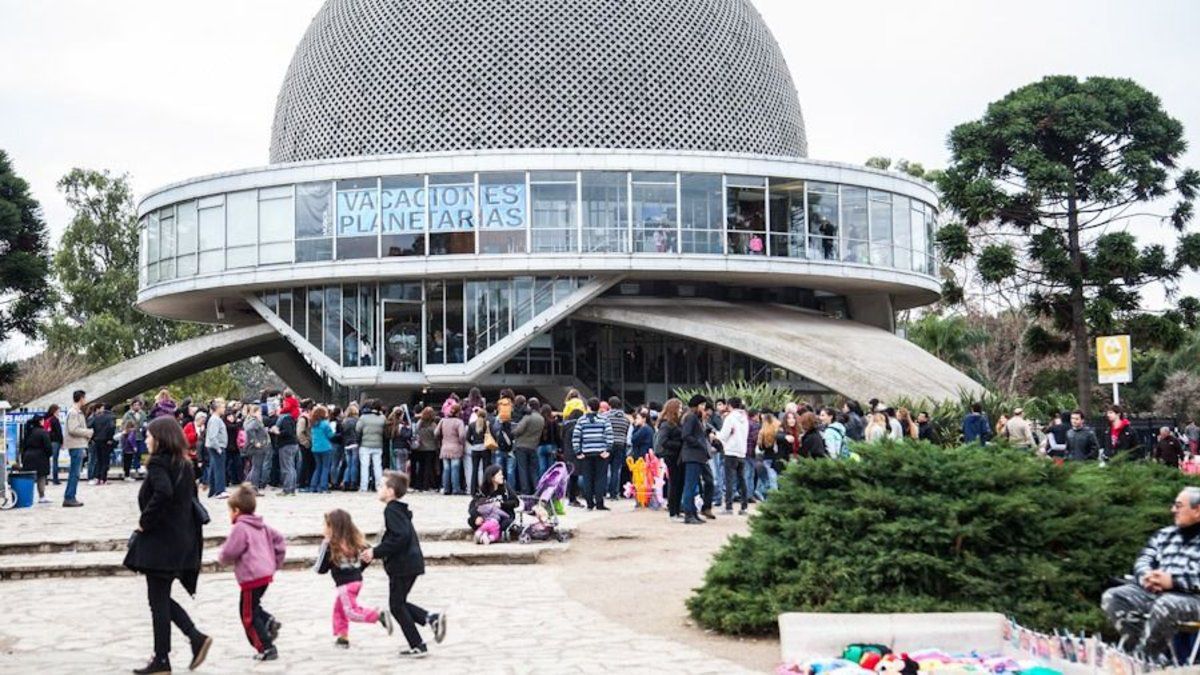 El Planetario de Palermo es una buena opción para visitar en familia en vacaciones de invierno El Planetario de Palermo es una buena opción para visitar en familia en vacaciones de invierno
