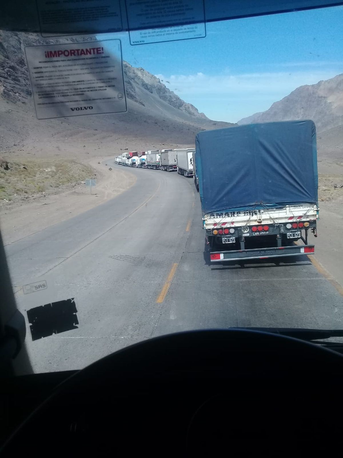 El delegado de Migraciones en Mendoza reclamó que Chile resuelva el problema de los camioneros
