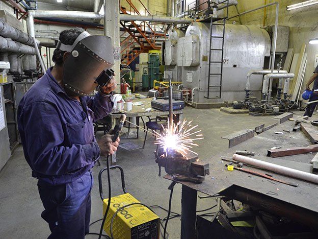 Según datos oficiales, más empresas prevén aumentar la dotación de personal en el primer trimestre