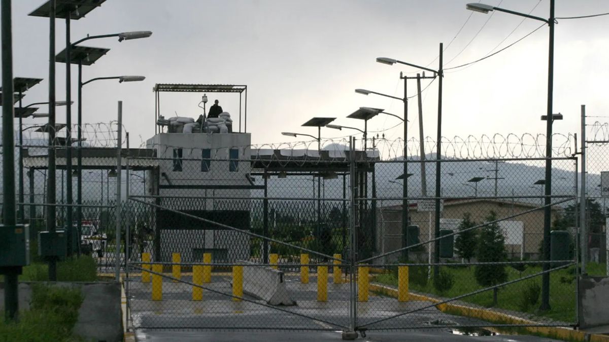 Fernando Hernández Leyva es un asesino serial mexicano que cumple prisión en una cárcel de máxima seguridad Fernando Hernández Leyva es un asesino serial mexicano que cumple prisión en una cárcel de máxima seguridad