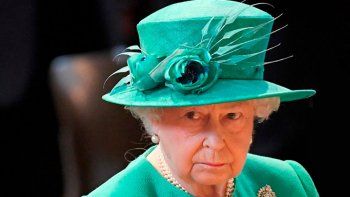 La reina Isabel II acordó una  transición y respaldó el deseo de Harry y Meghan