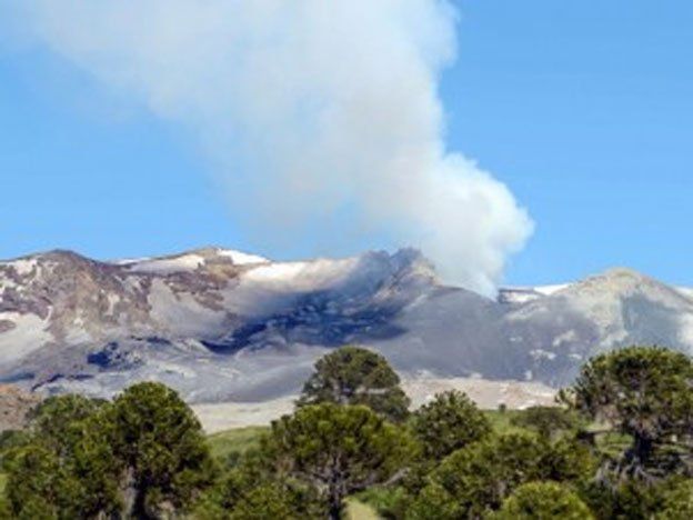 Ante el aumento de actividad sísmica, Neuquén aumentó el alerta por el volcán Copahue