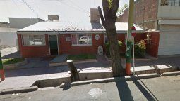 Una policía fue manoseada por un detenido en una comisaría