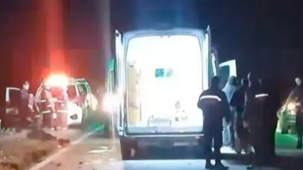 Imagen del fatal accidente donde murieron una mujer y su hijita. Habían partido desde San Rafael junto al padre de familia con rumbo a Villa de la Quebrada.