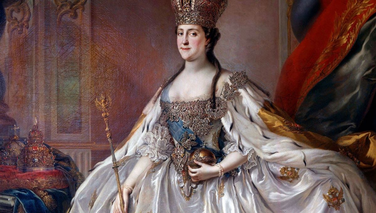 Durante todo su reinado se mostró cautelosa de su posición, manteniendo una política activa muy inteligente en todos los aspectos 