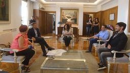 Rodolfo Suarez y la ministra de Turismo y Cultura, Nora Vicario, recibieron este jueves al staff de la Fiesta Nacional de la Vendimia 2023.