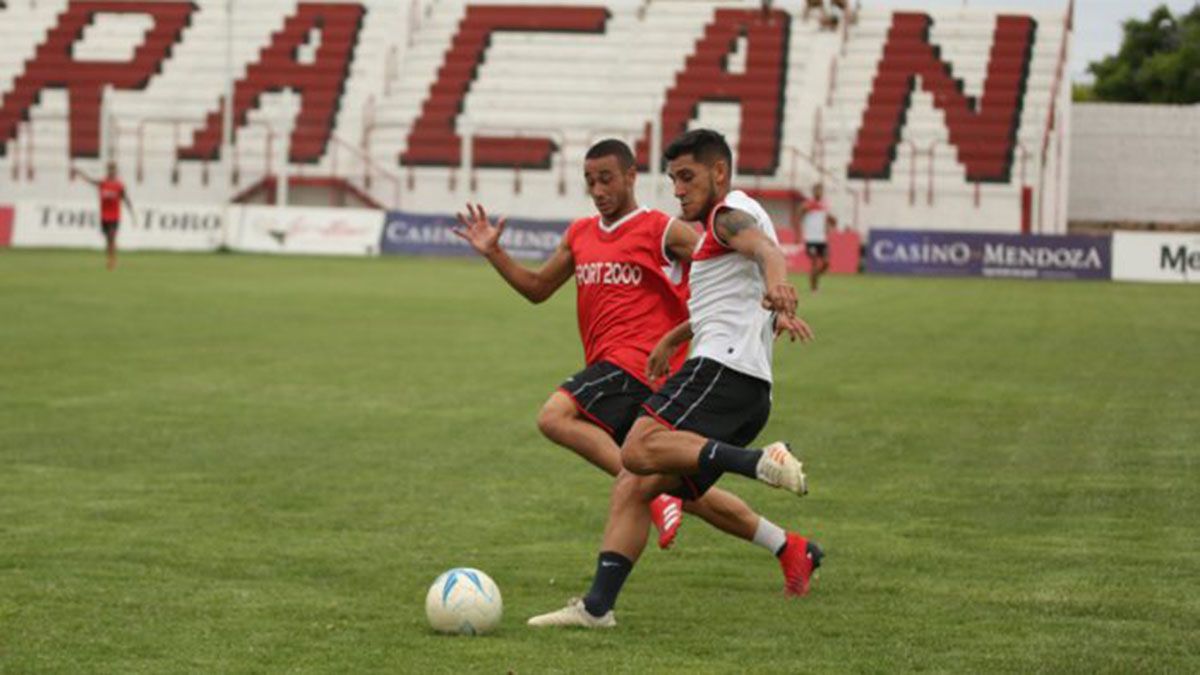 Nico Inostroza tiene una propuesta para jugar en Bolivia