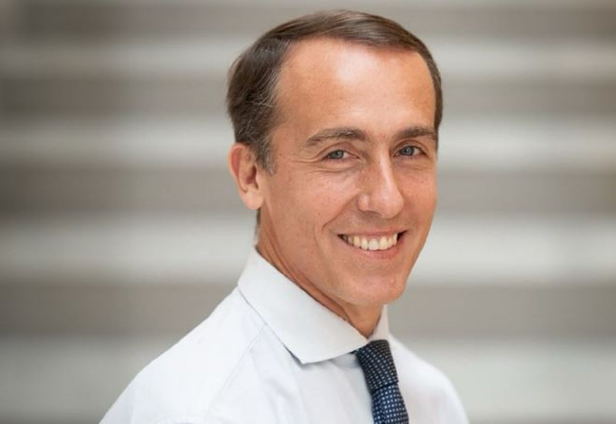 Hugo Alconada Mon. Escritor, investigador y periodista.