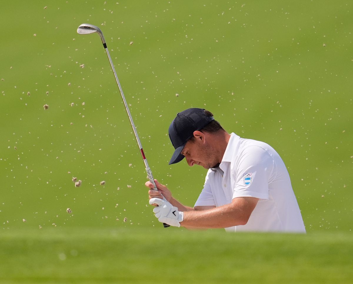 Emiliano Grillo tuvo un mal día en París. Emiliano Grillo tuvo un mal día en París.