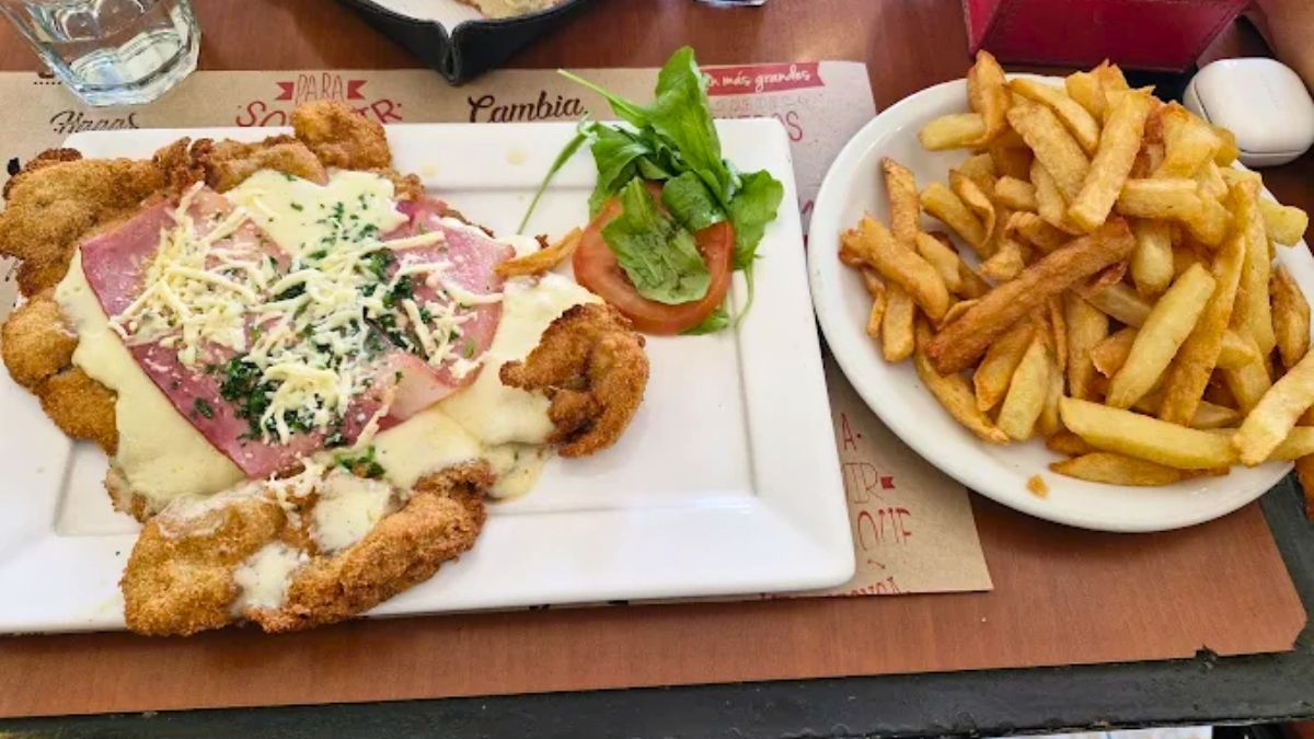 La milanesa con papas fritas, un clásico de este bodegón. La milanesa con papas fritas, un clásico de este bodegón.