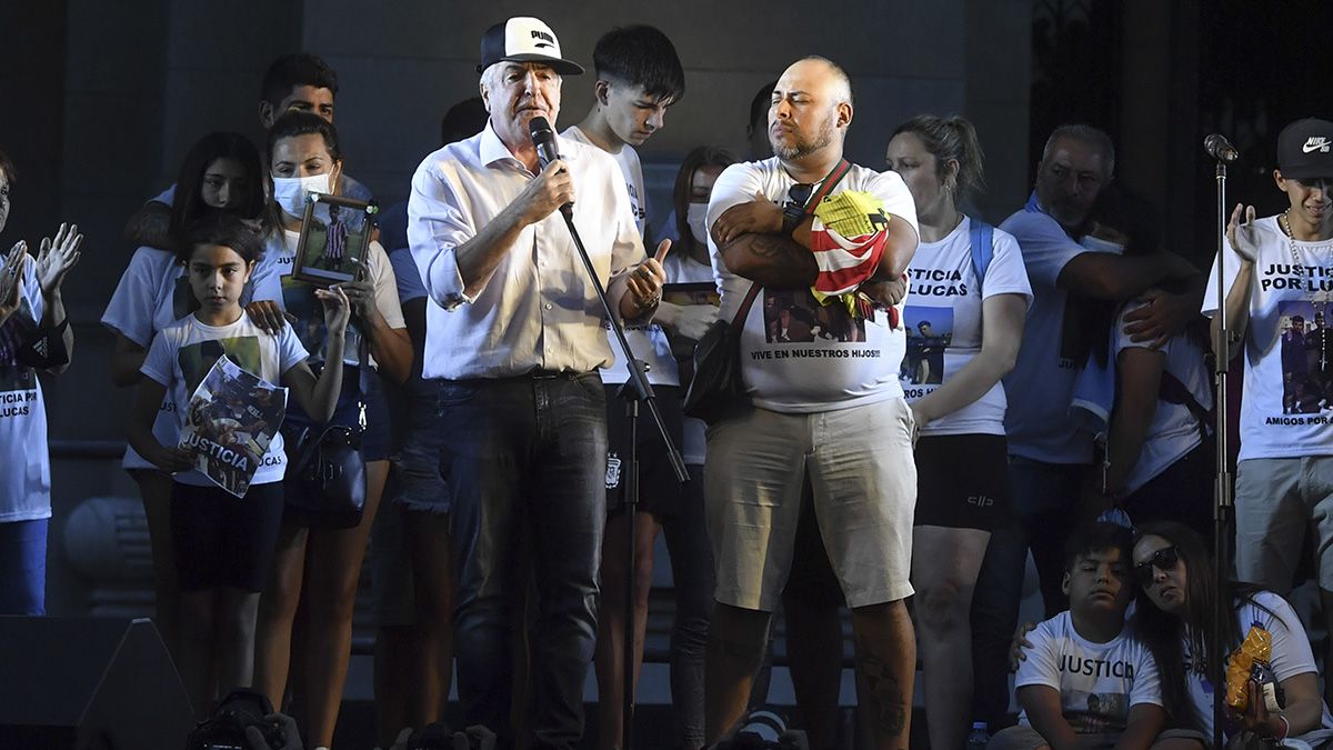 Mario Peka González y el abogado Gregorio Dalbón