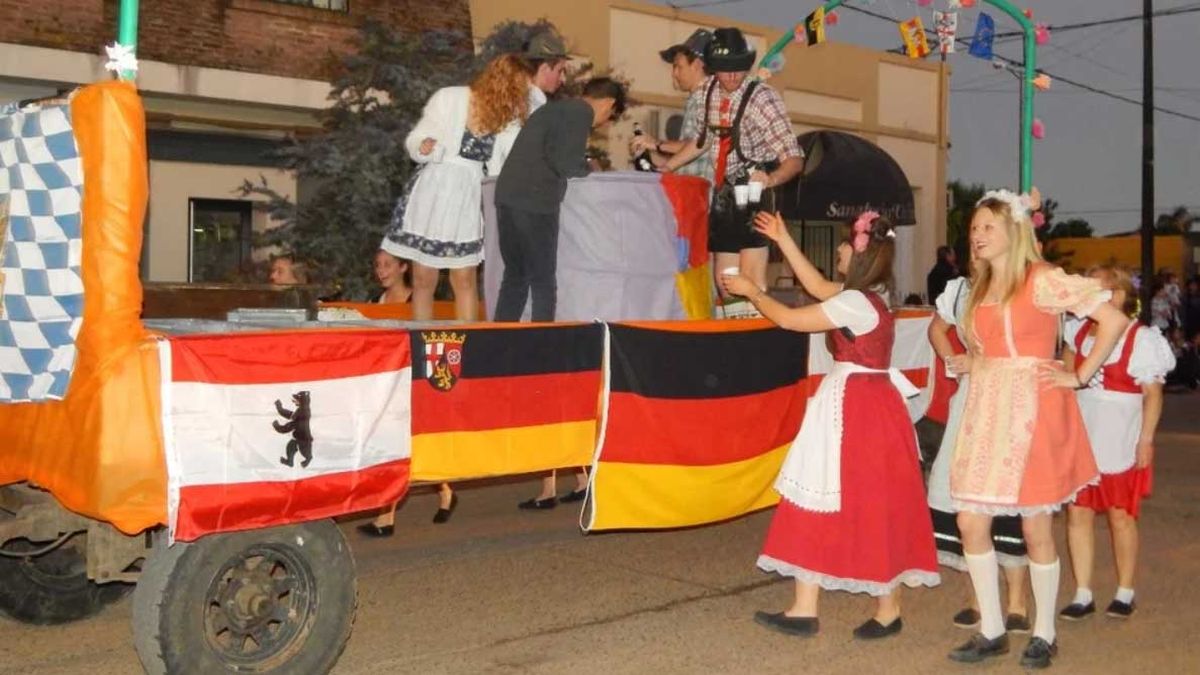 El pintoresco pueblo de 10 mil habitantes, compite para consagrarse el mejor del mundo y prepara su propia fiesta cervecera alemana El pintoresco pueblo de 10 mil habitantes, compite para consagrarse el mejor del mundo y prepara su propia fiesta cervecera alemana