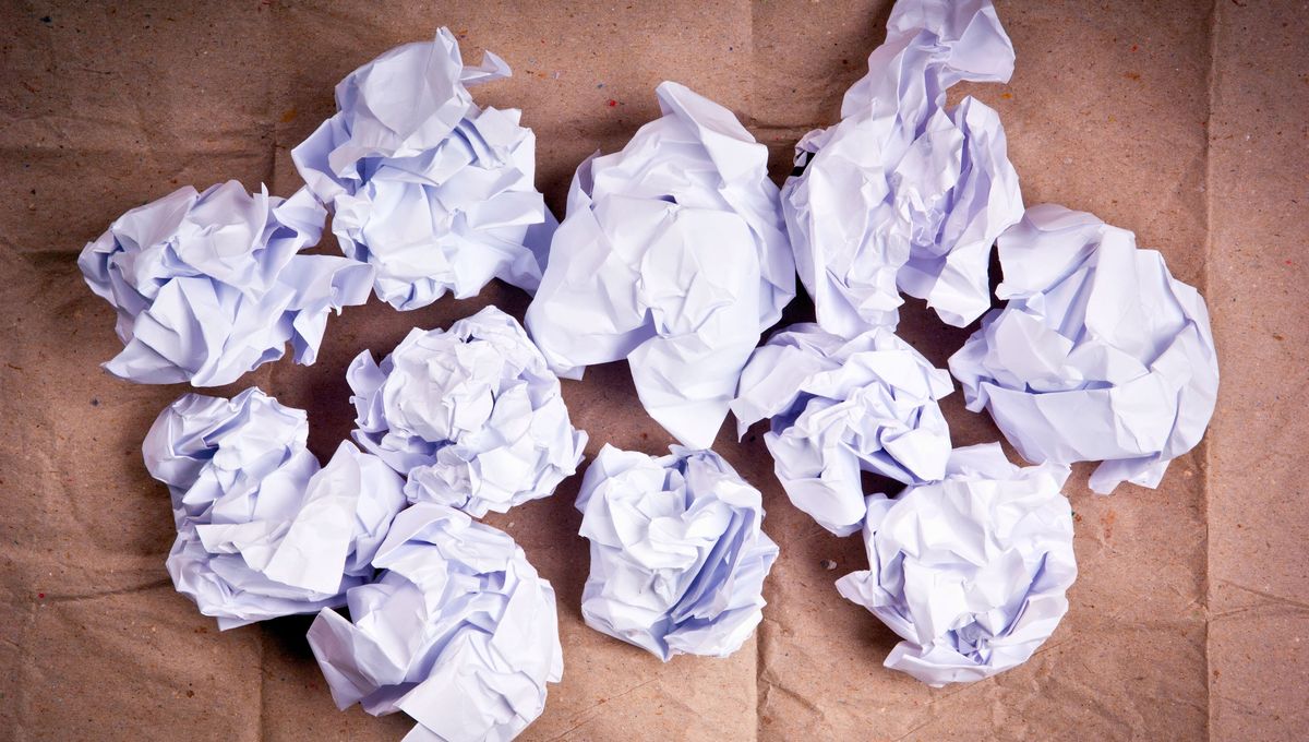 Tener el auto lleno de basura no es para nada agradable Tener el auto lleno de basura no es para nada agradable