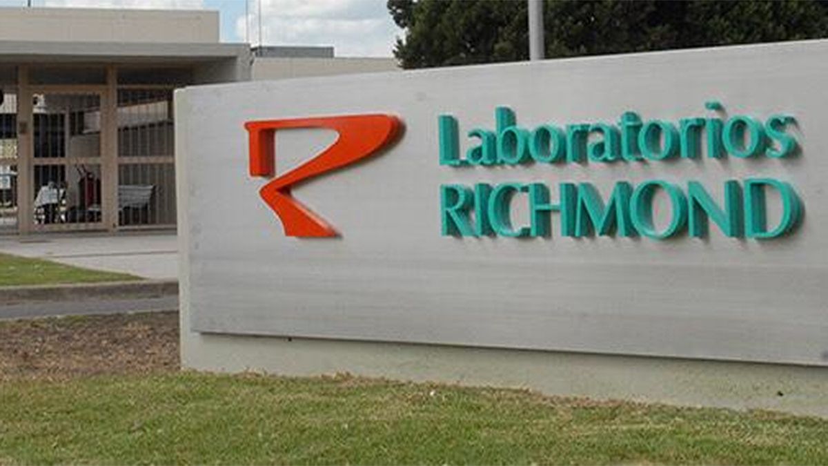 Yamil Santoro denunció a laboratorios por hacer vacunas en lugares no autorizados