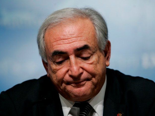 Jueces franceses pidieron investigar a Strauss Kahn por violación en grupo