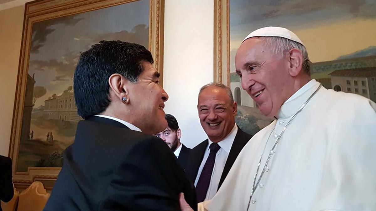 Visitó a Francisco en el Vaticano.