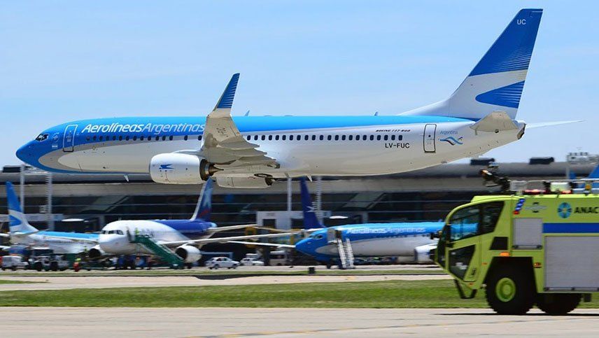 El Gobierno denunció penalmente a los pilotos que leyeron mensajes