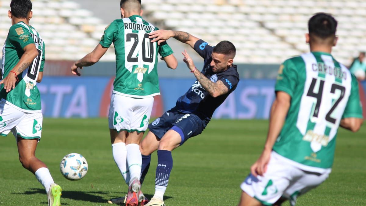 Ezequiel Ham volvió a jugar en el Kempes luego del ascenso a la Primera División con Independiente Rivadavia.&nbsp; &nbsp; Nicolás Ríos/UNO.