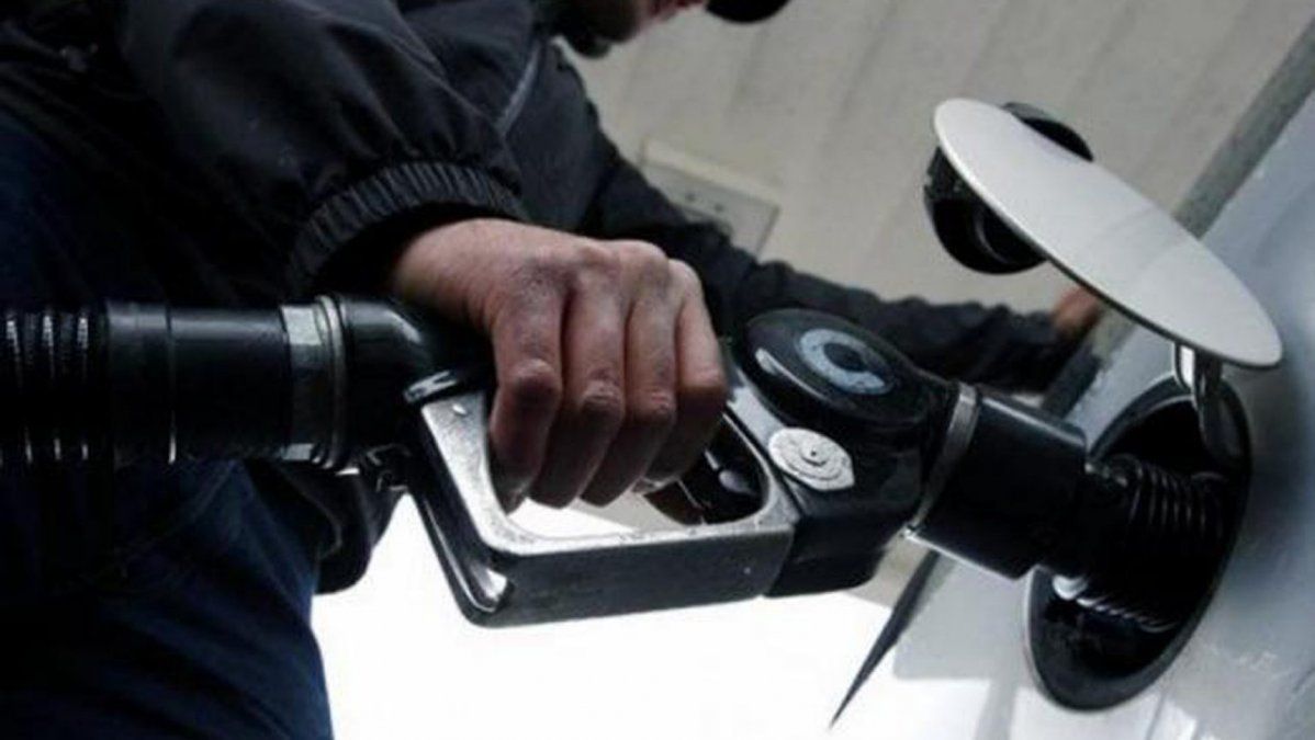 En 15 días habría otro aumento en los combustibles