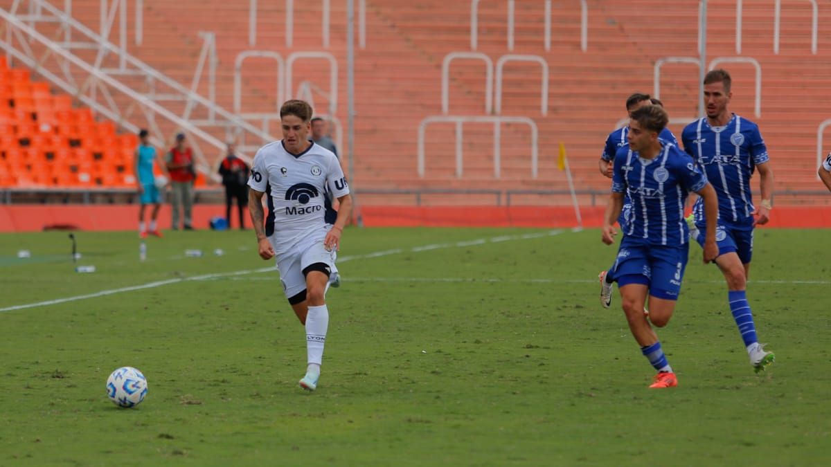 Nicolás Retamar volvió a jugar en Independiente Rivadavia frente a Godoy Cruz. Foto: Nicolás Ríos/UNO.