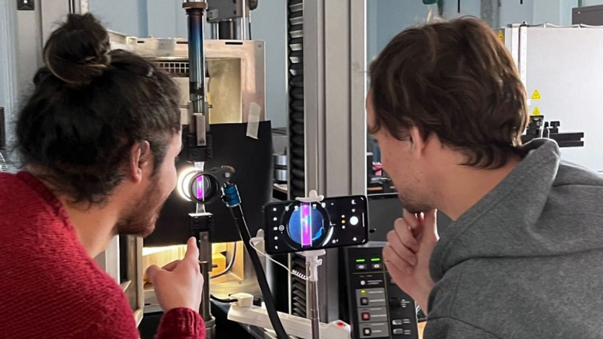 Los científicos del Balseiro en fuga: ya se han ido entre 30 y 40 profesionales formados en esta Institución Los científicos del Balseiro en fuga: ya se han ido entre 30 y 40 profesionales formados en esta Institución