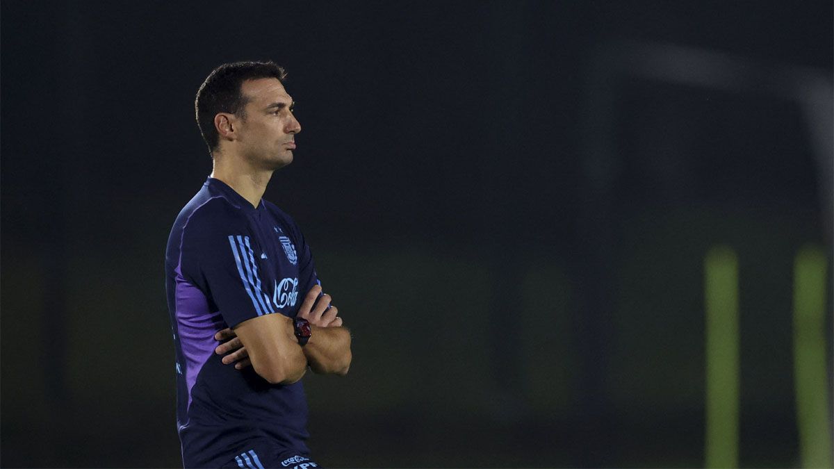 El técnico de la Selección Argentina, Lionel Scaloni, hizo cambios en el plantel para afrontar el Mundial Qatar 2022.
