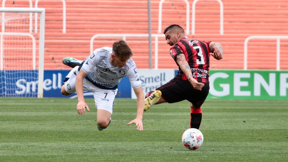 La Lepra y el Dragón jugaron un partido cerrado y muy parejo.