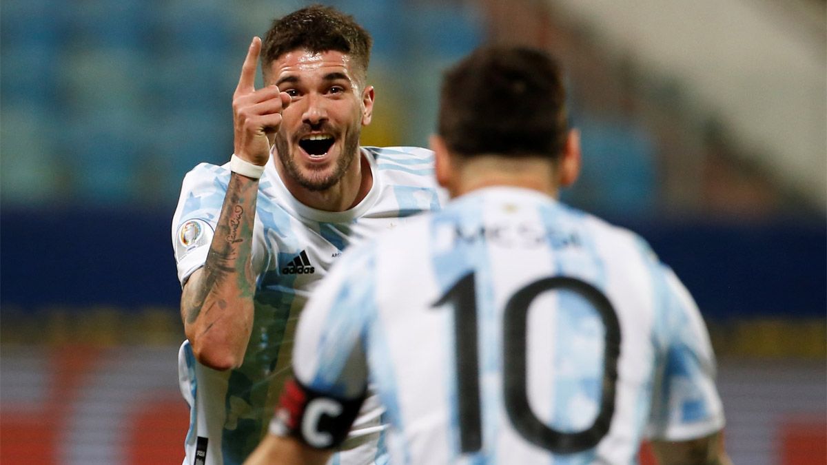 Rodrigo de Paul y Lionel Messi se entienden muy bien en la cancha y seguramente le darán grandes alegrías a la Argentina en el Mundial Qatar 2022.