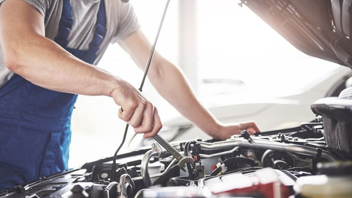 Hay que tener en cuenta que muchas personas tienen mecánicos de confianza y que la mayoría de estos son honestos. Hay que tener en cuenta que muchas personas tienen mecánicos de confianza y que la mayoría de estos son honestos.