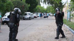 Escandaloso final en el clásico maipucino: incidentes y represión