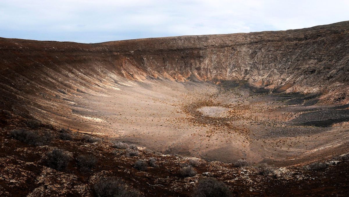 El cráter del descubrimiento mide más de 100 km de ancho
